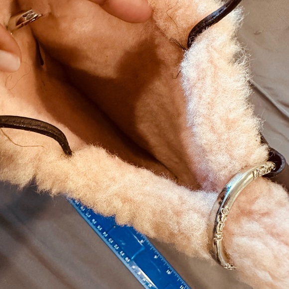 UGG bag - Picture 3 of 5